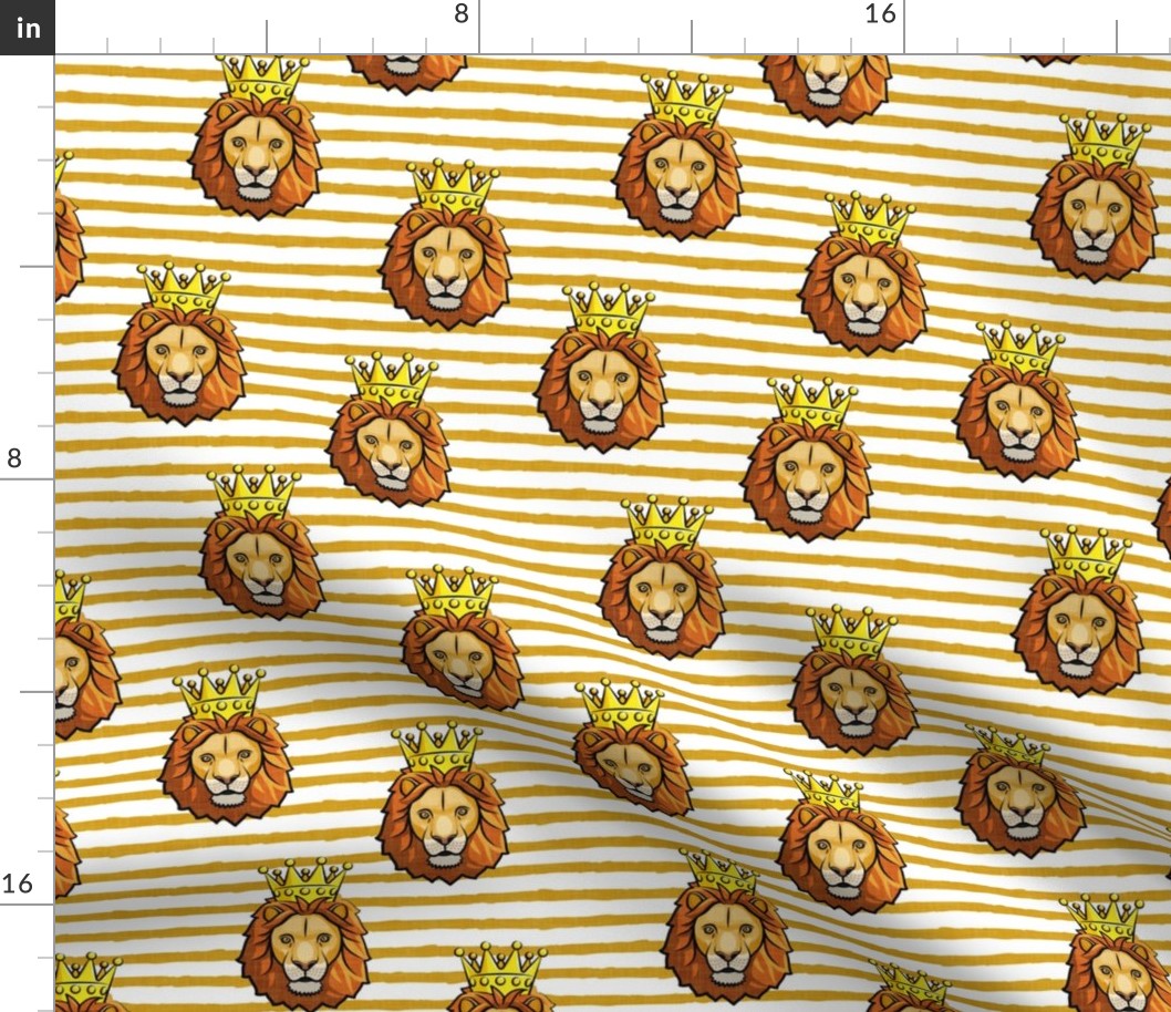 Lion - king - crowned - gold stripes - LAD19