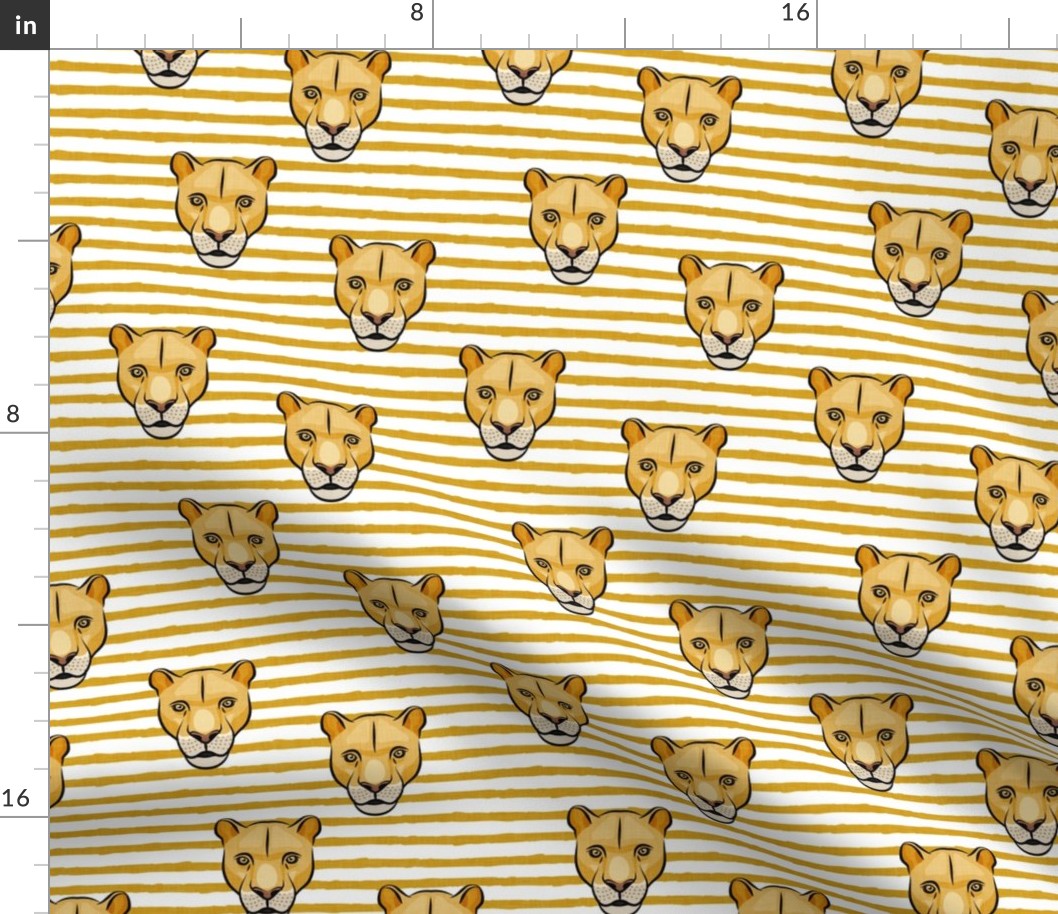 lioness - gold stripes - LAD19