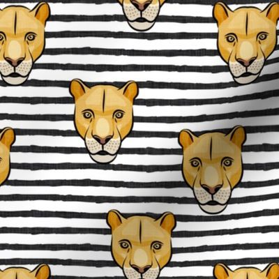 lioness - black stripes - LAD19