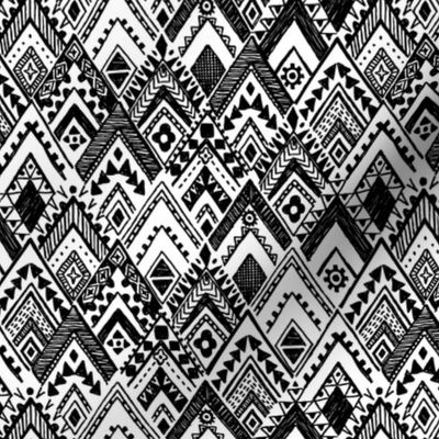 diamond pattern black