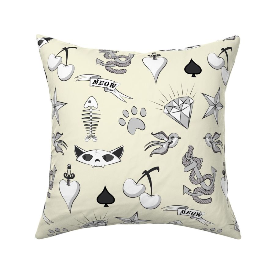 HOME_GOOD_SQUARE_THROW_PILLOW