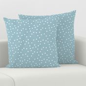 Snowballs_on_gray_blue_