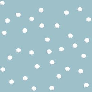 Snowballs_on_gray_blue_