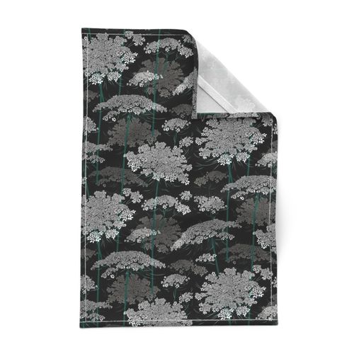 Small | Queen Annes Lace | Black