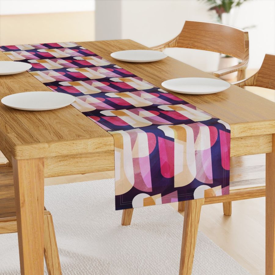 HOME_GOOD_TABLE_RUNNER