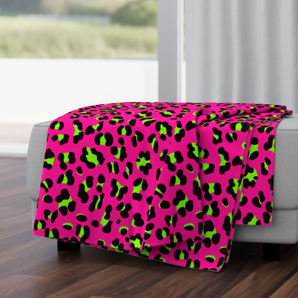 Large Scale - 80s Neon Pink and Lime Green Leopard Print - Large Scale