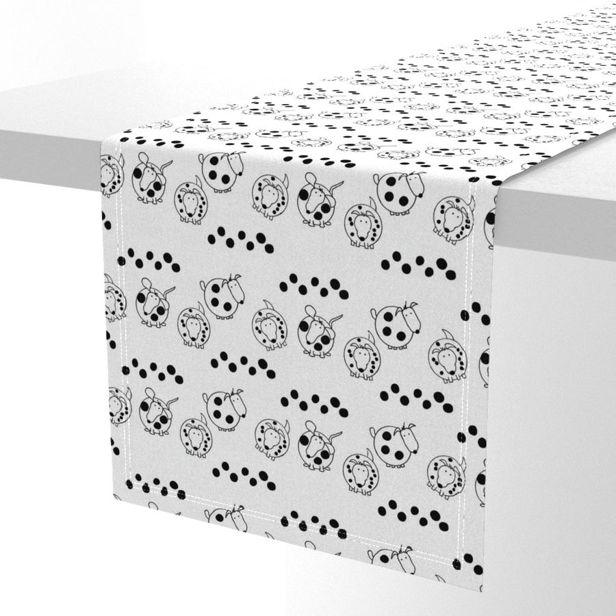 HOME_GOOD_TABLE_RUNNER