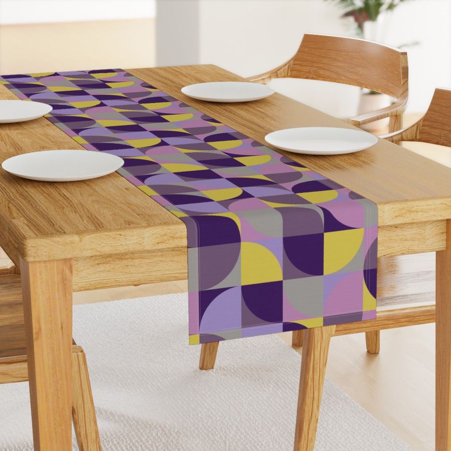 HOME_GOOD_TABLE_RUNNER