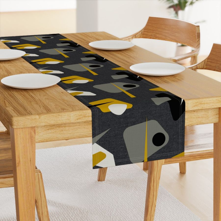 HOME_GOOD_TABLE_RUNNER