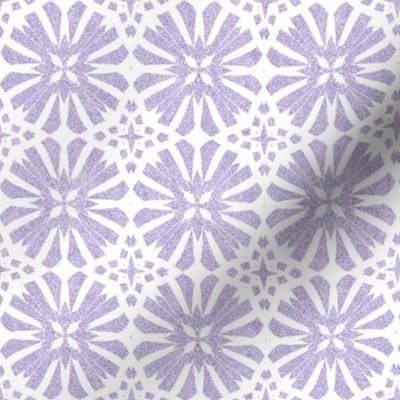 Medallion Pattern in Velvety Lilac Reversed 