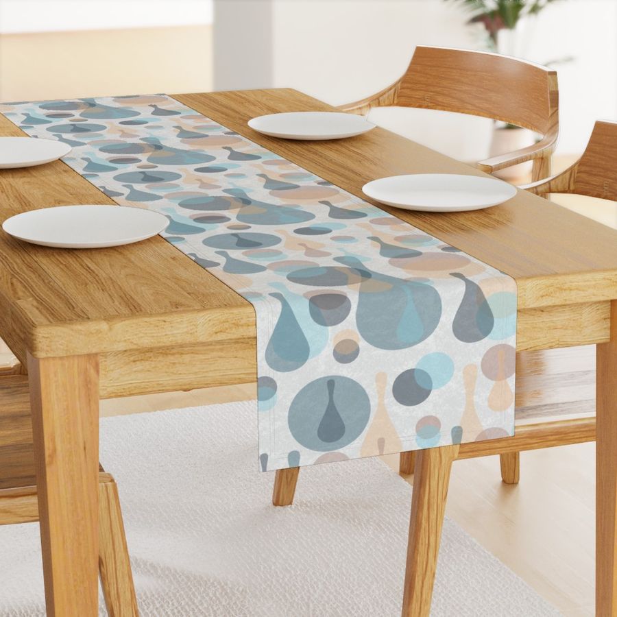 HOME_GOOD_TABLE_RUNNER