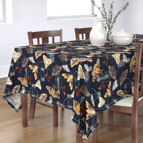 HOME_GOOD_RECTANGULAR_TABLE_CLOTH