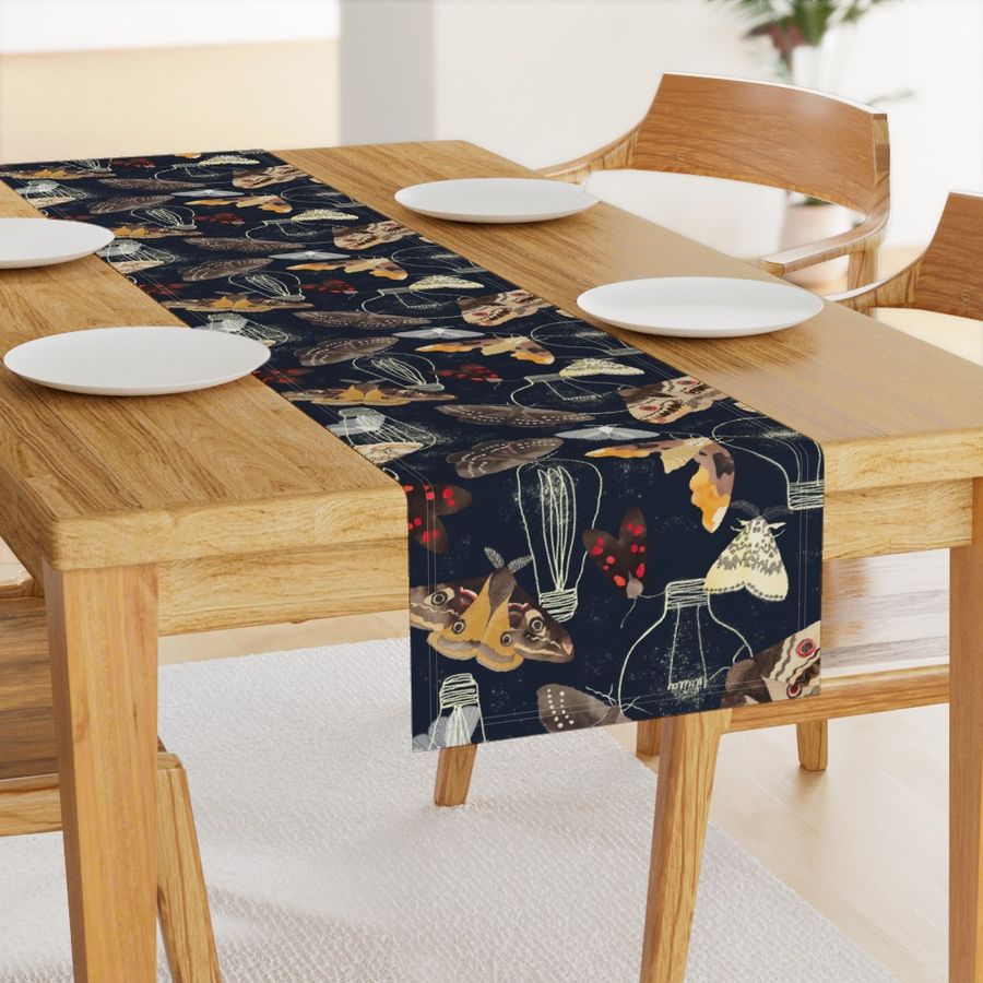 HOME_GOOD_TABLE_RUNNER