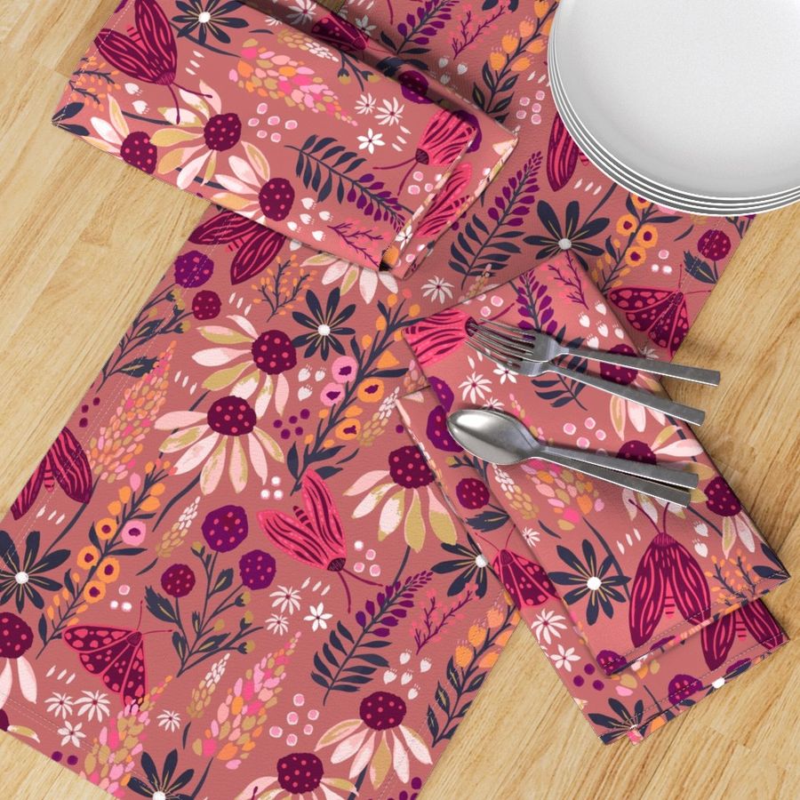 HOME_GOOD_TABLE_RUNNER