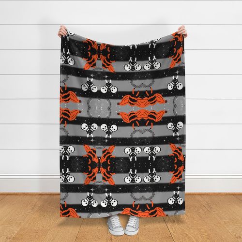 HOME_GOOD_THROW_BLANKET