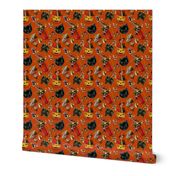 Vintage Black Cat Halloween Toss in Pumpkin Spice