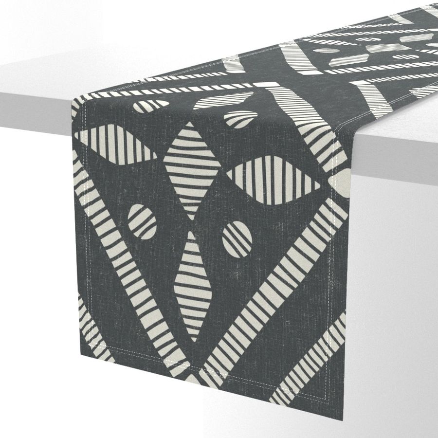 HOME_GOOD_TABLE_RUNNER