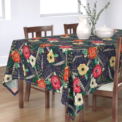 HOME_GOOD_RECTANGULAR_TABLE_CLOTH