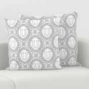 letter-U-black-white-wreath-SF-PATTERN-0819