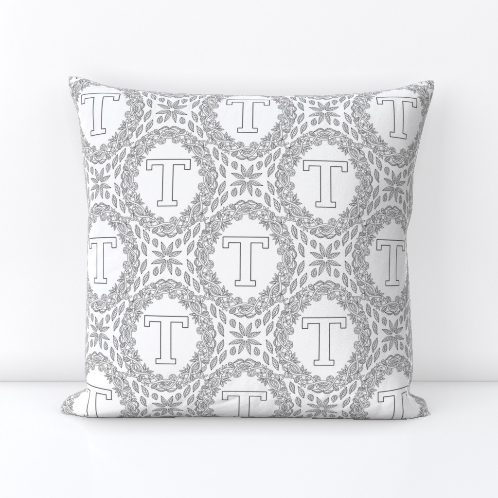 letter-T-black-white-wreath-SF-PATTERN-0819