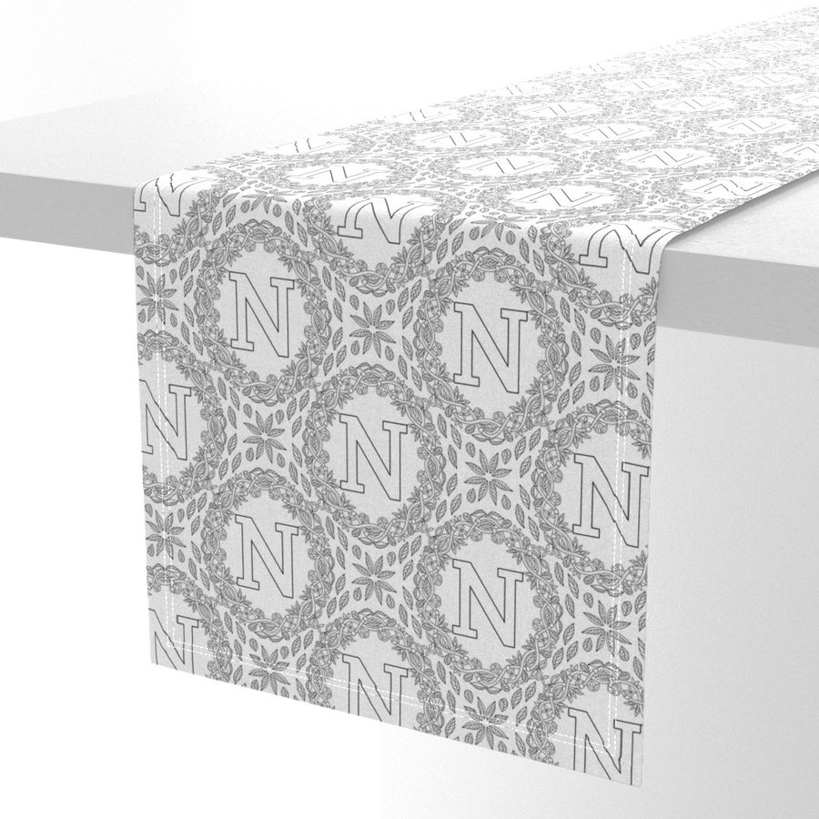 HOME_GOOD_TABLE_RUNNER