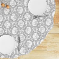 letter-H-black-white-wreath-SF-PATTERN-0819