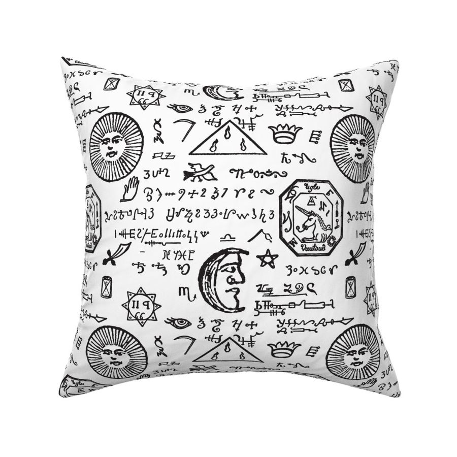 HOME_GOOD_SQUARE_THROW_PILLOW