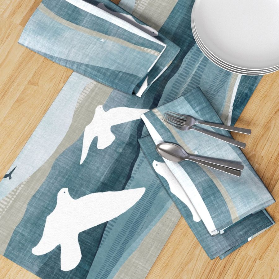 HOME_GOOD_TABLE_RUNNER