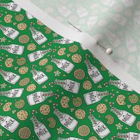 Christmas Milk & Cookies on Dark Green Tiny Small 0,75 inch