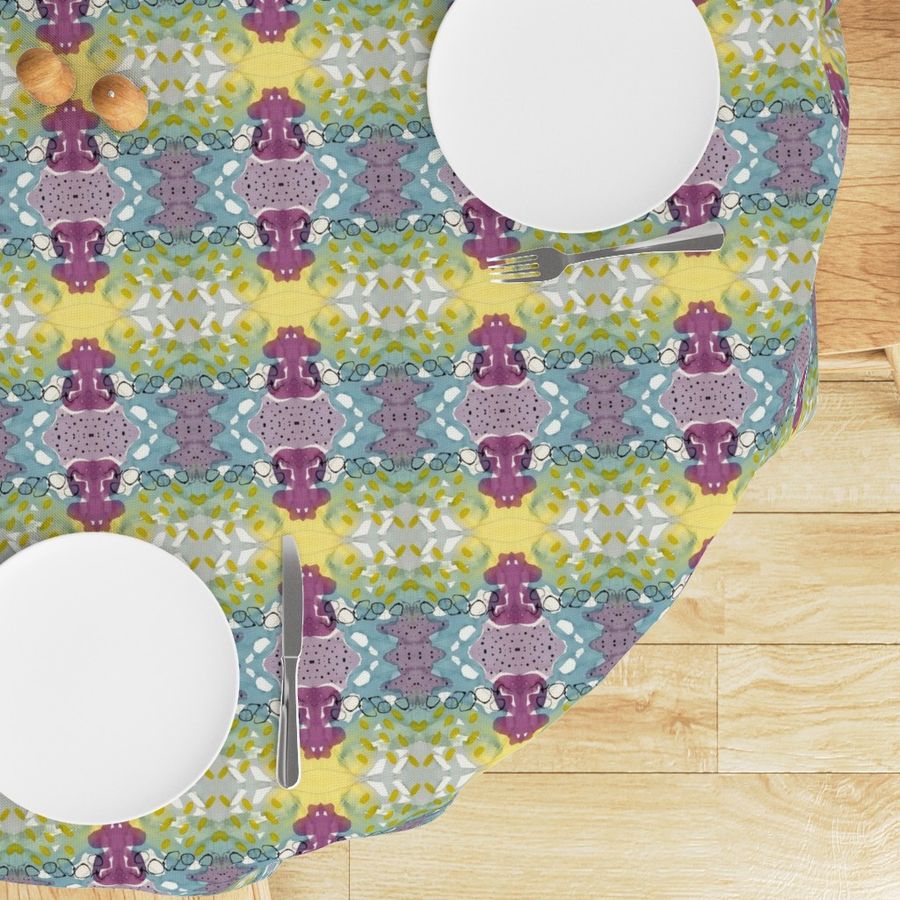 HOME_GOOD_ROUND_TABLE_CLOTH