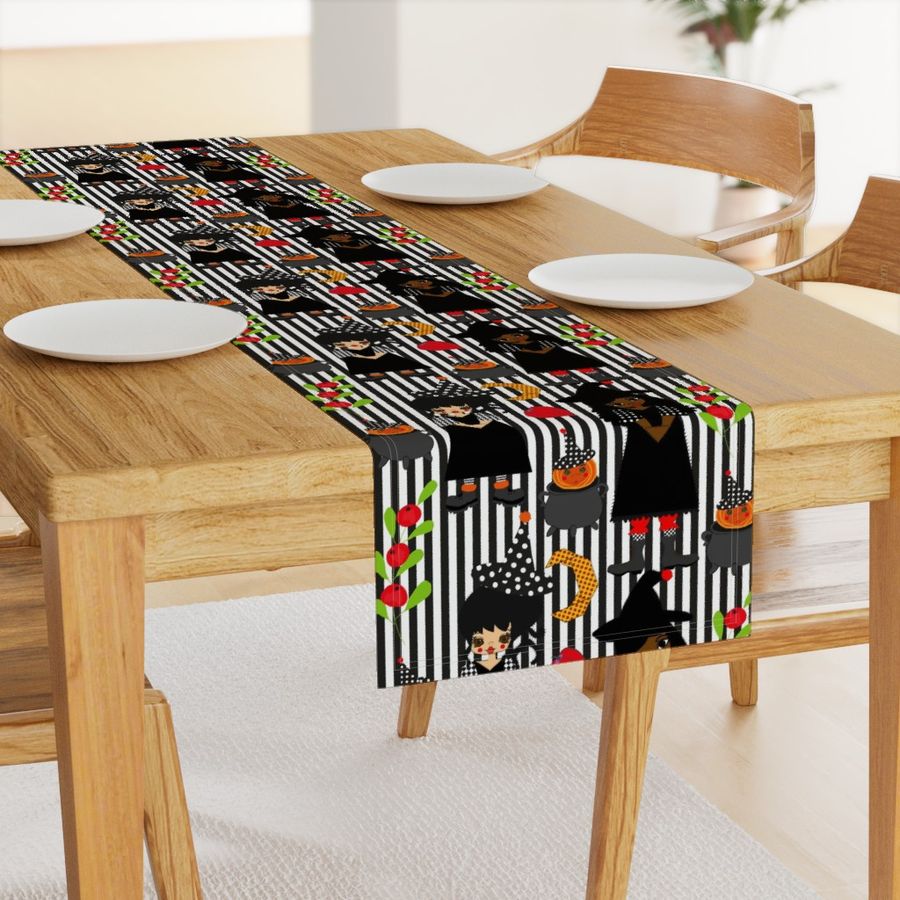 HOME_GOOD_TABLE_RUNNER