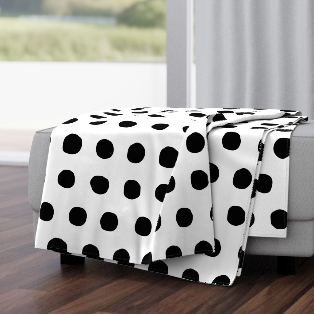 Jumbo Dots in black dots on white