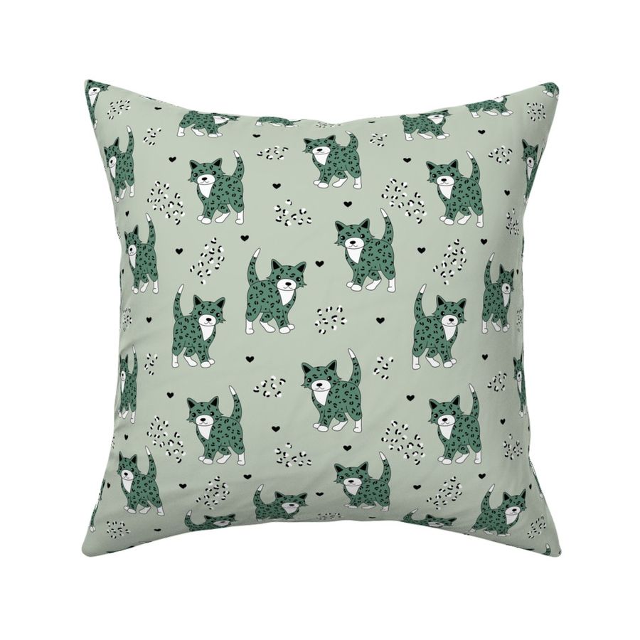 HOME_GOOD_SQUARE_THROW_PILLOW