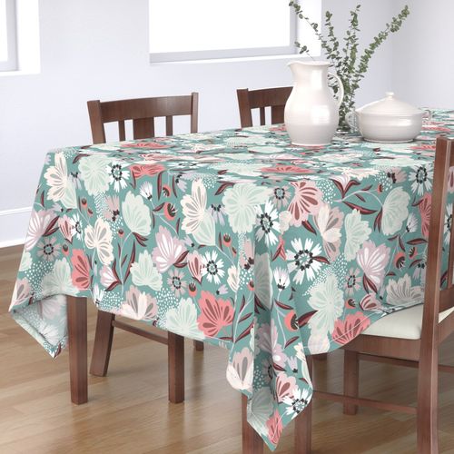 HOME_GOOD_RECTANGULAR_TABLE_CLOTH