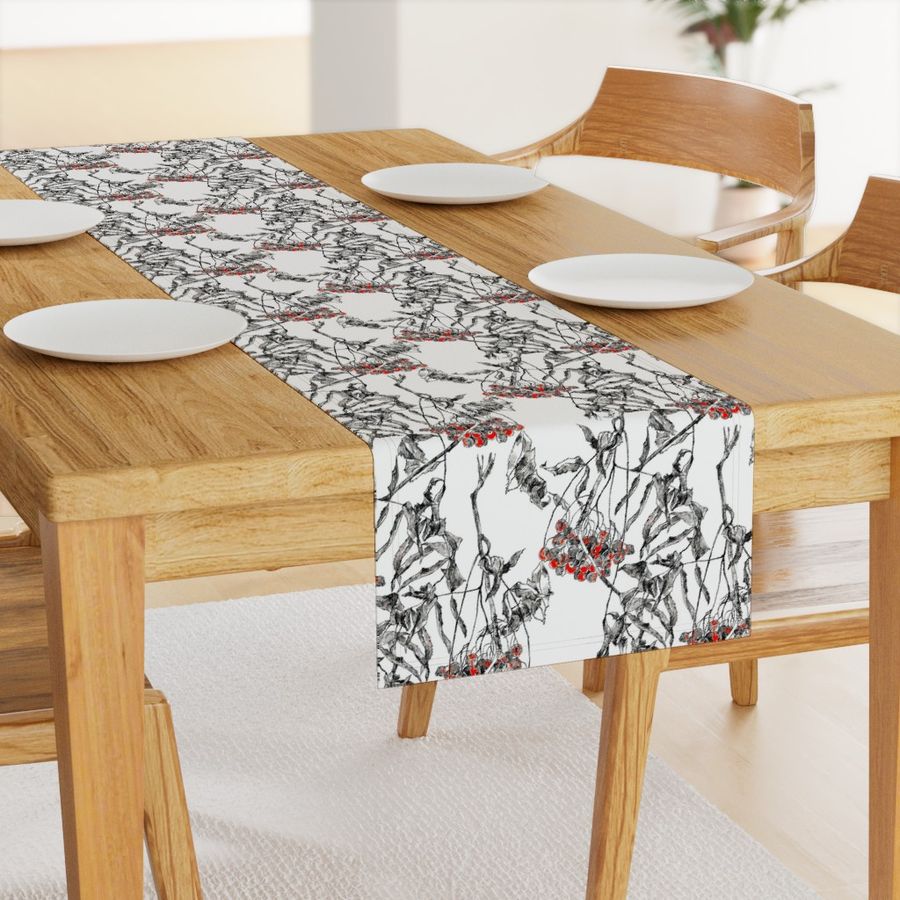 HOME_GOOD_TABLE_RUNNER