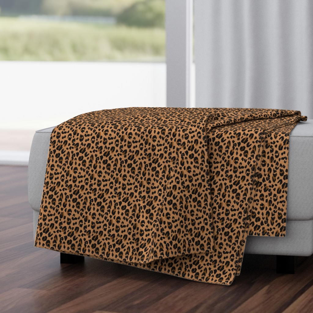 Leopard - black brown on tan