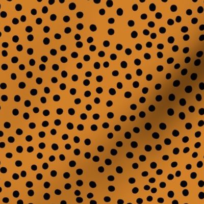 Pumpkin Black Polka-01