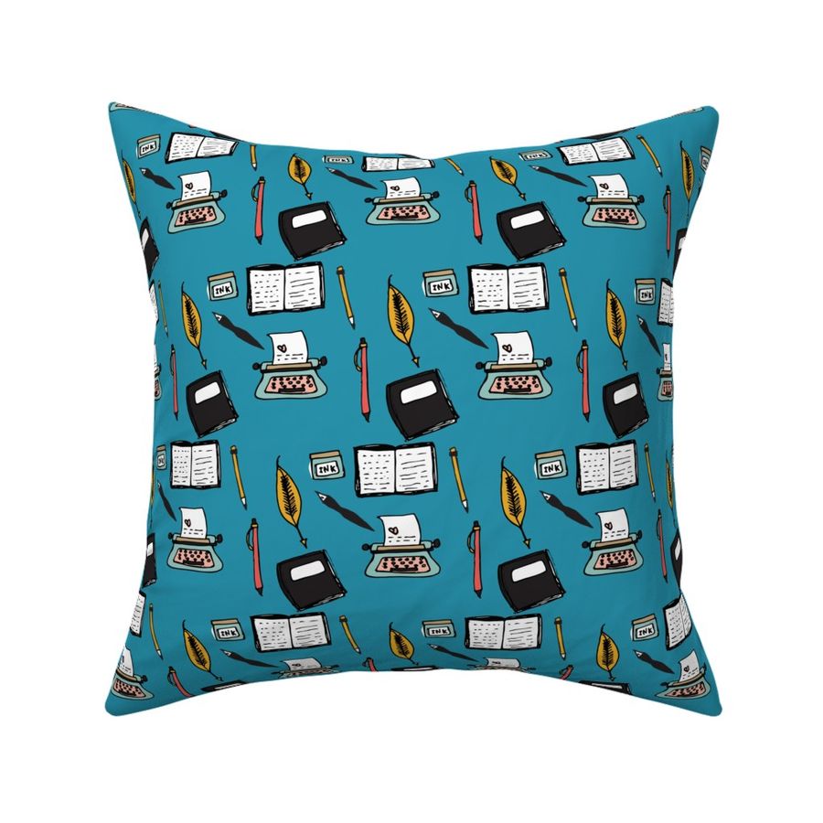 HOME_GOOD_SQUARE_THROW_PILLOW