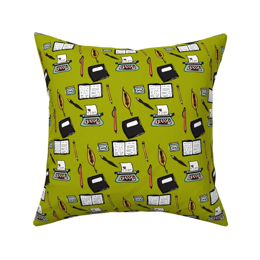 HOME_GOOD_SQUARE_THROW_PILLOW