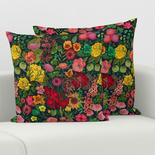 HOME_GOOD_SQUARE_THROW_PILLOW