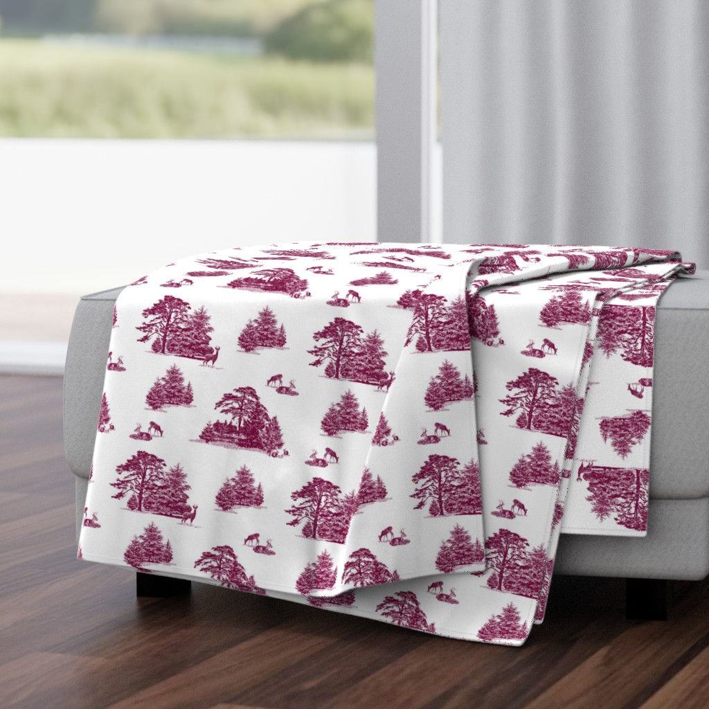 Evergreen toile with animals in wine