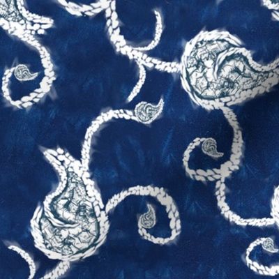 Shibori Paisley Vine Small Scale