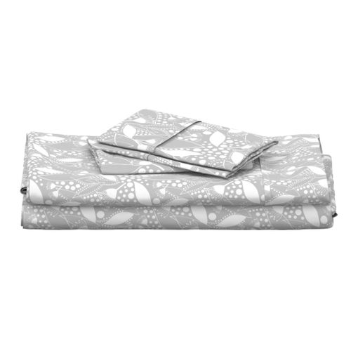 Shirley's Australiana Quilt - white on silver - medium