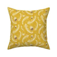 Holiday Floral Acorn Gold #Holiday #Christmas