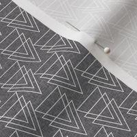 GEOMETRIC ARROW LINEN SMALL