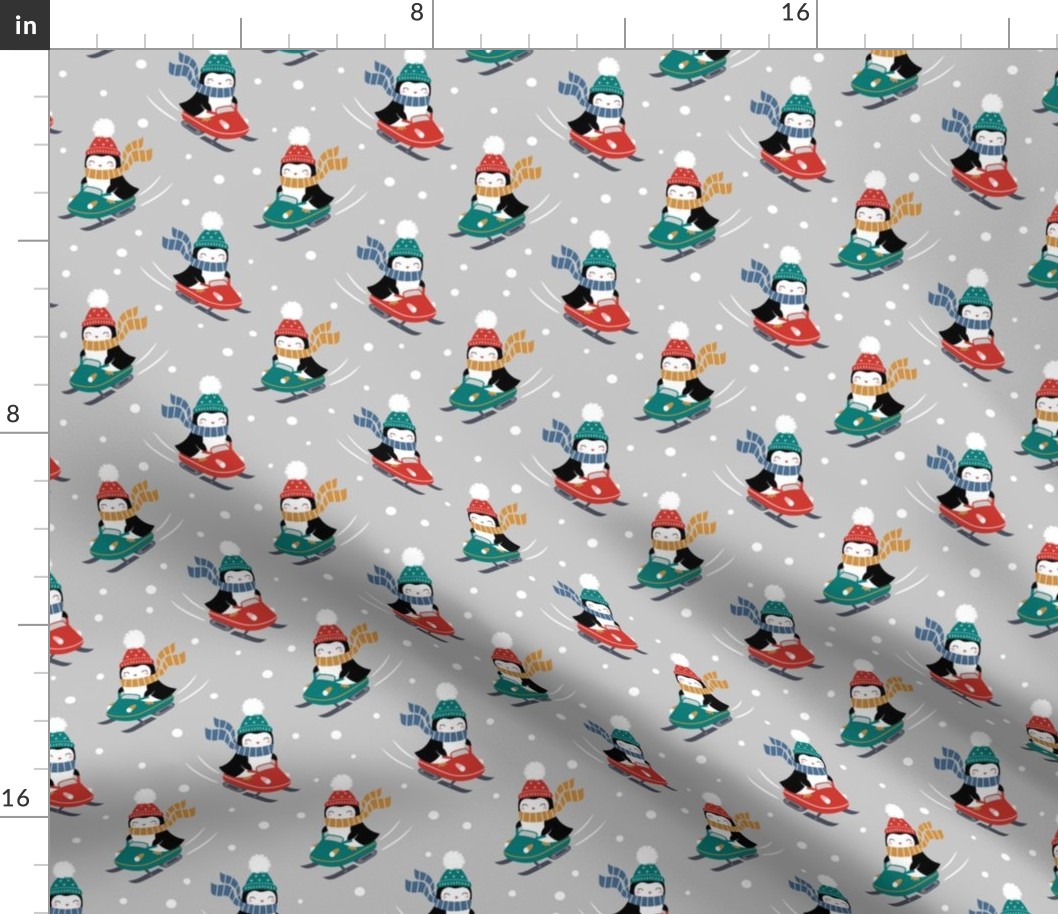 Penguins on Snowmobile / Light Grey / Small Scale