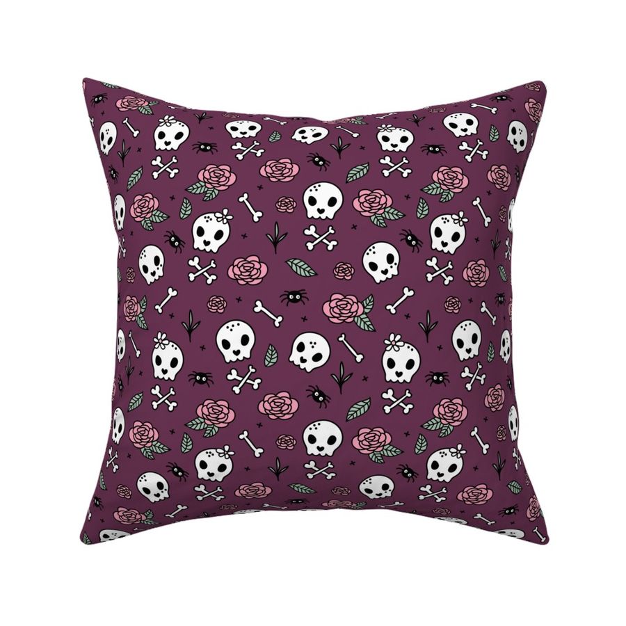 HOME_GOOD_SQUARE_THROW_PILLOW