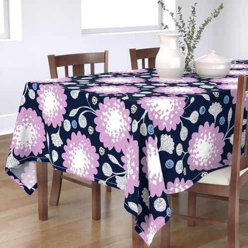 HOME_GOOD_RECTANGULAR_TABLE_CLOTH