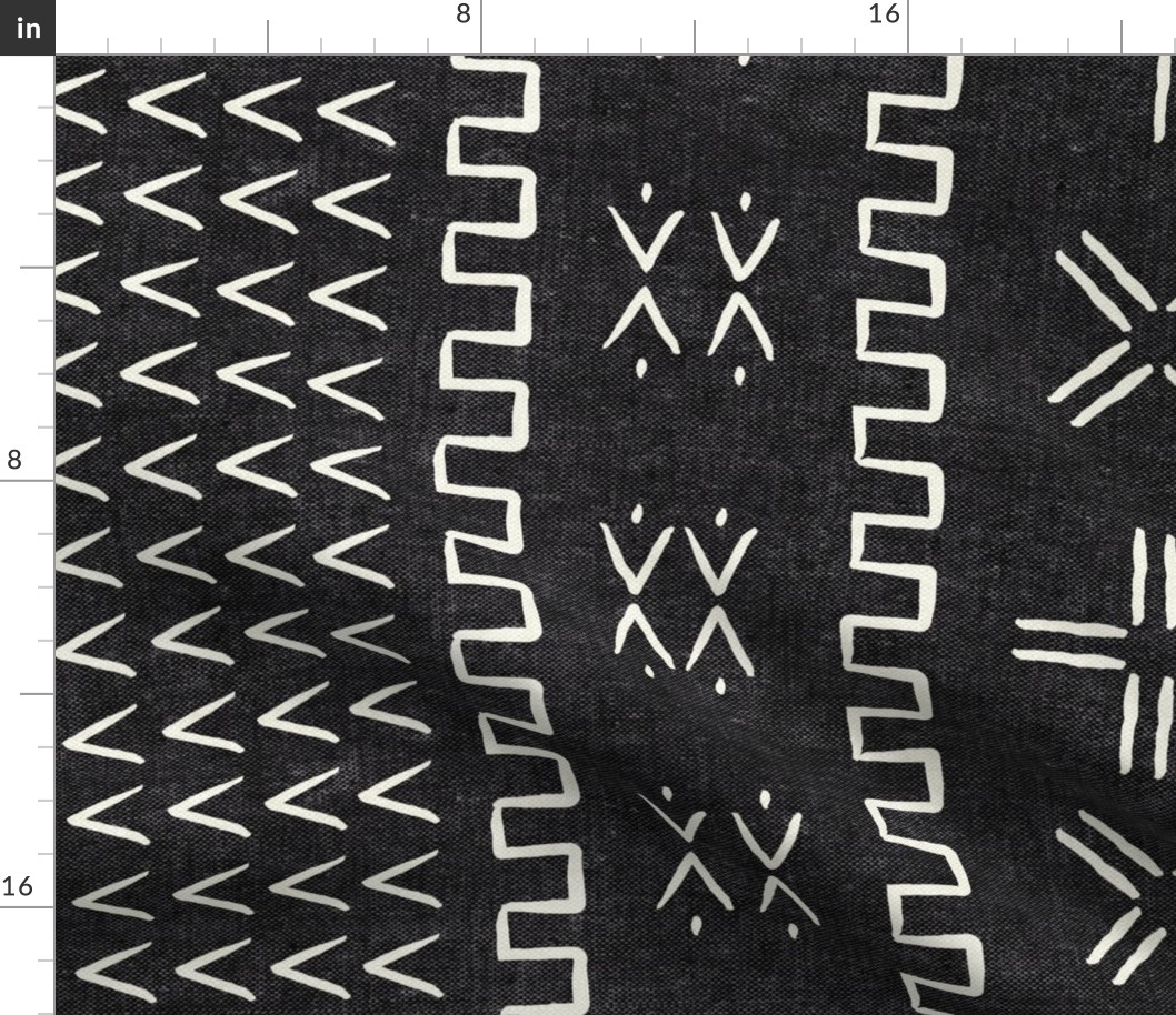mud cloth - arrow & cross - onyx - mud cloth inspired home decor wallpaper - LAD19