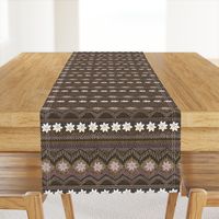 Star Flower Fair Isle (gold-chocolate) 8"